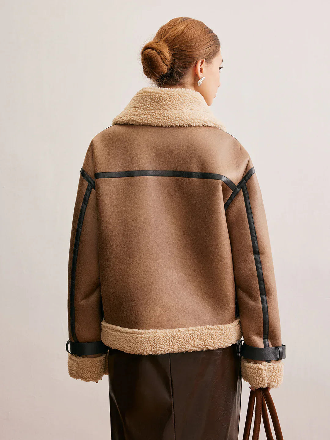 Chaqueta De Cuero Sintético Icono De Silueta Oversized