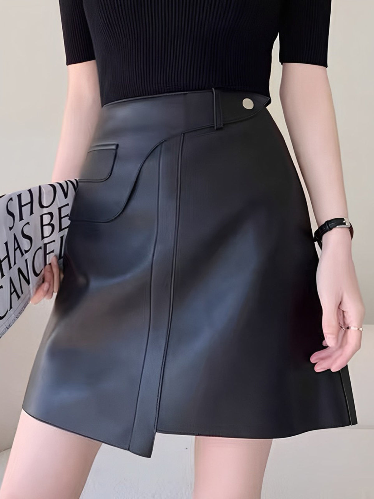 Falda Mini Asimétrica de Cuero Sintético para Mujer