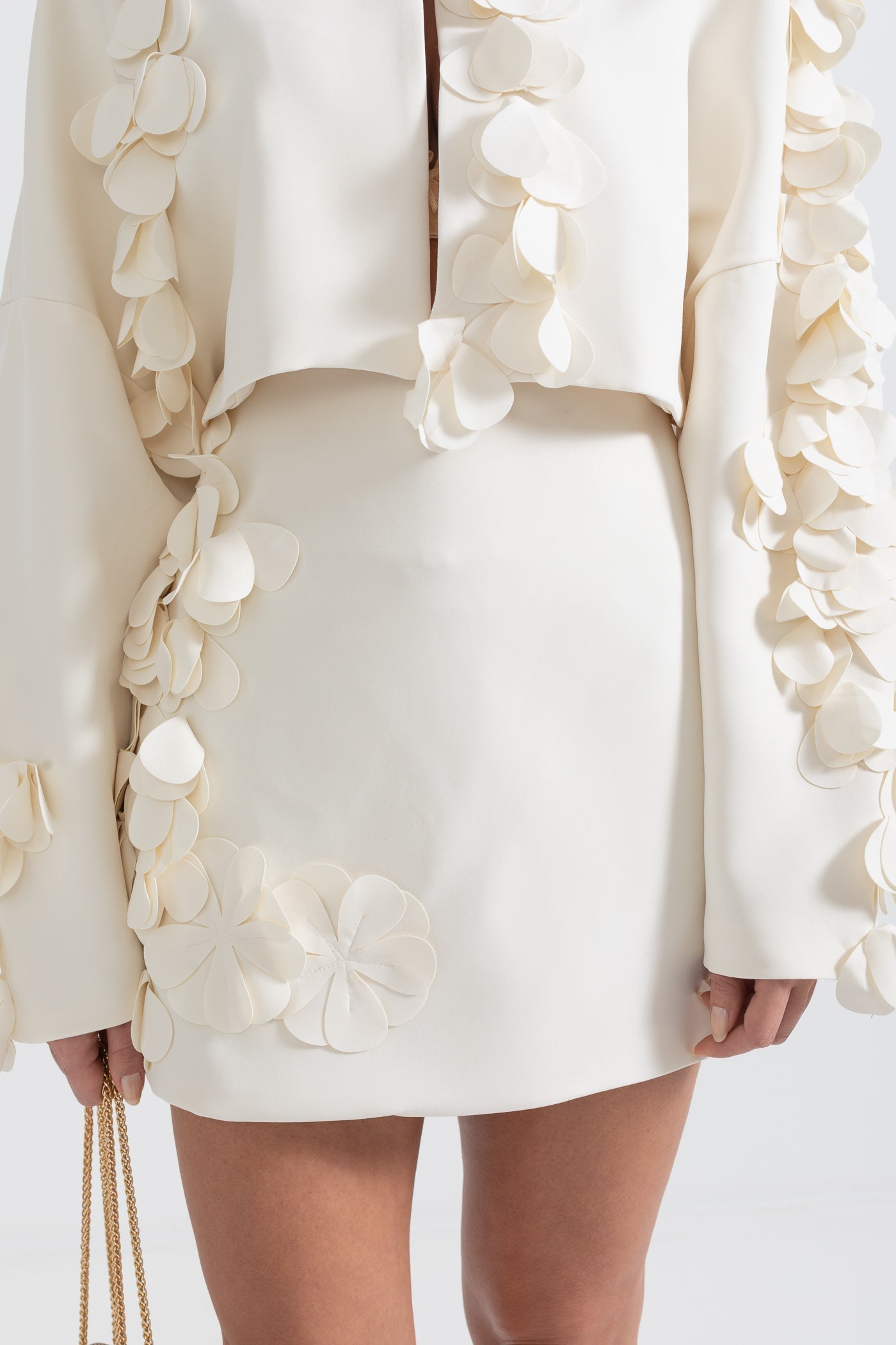 Conjunto Elegante de Dos Piezas con Pétalos Mujer Noche