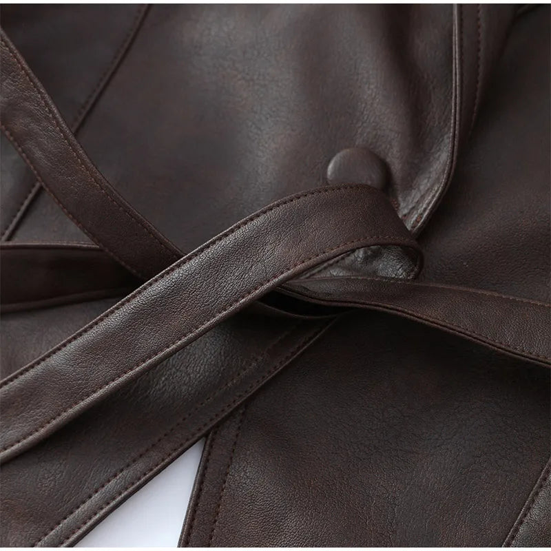 Chaqueta de Cuero Viblans con Cuello Chal y Cinturón