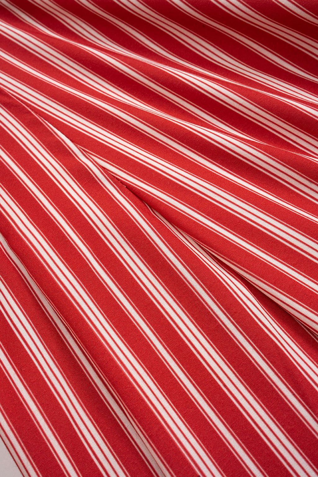 חצאית עם הדפס פסים וקשירה 