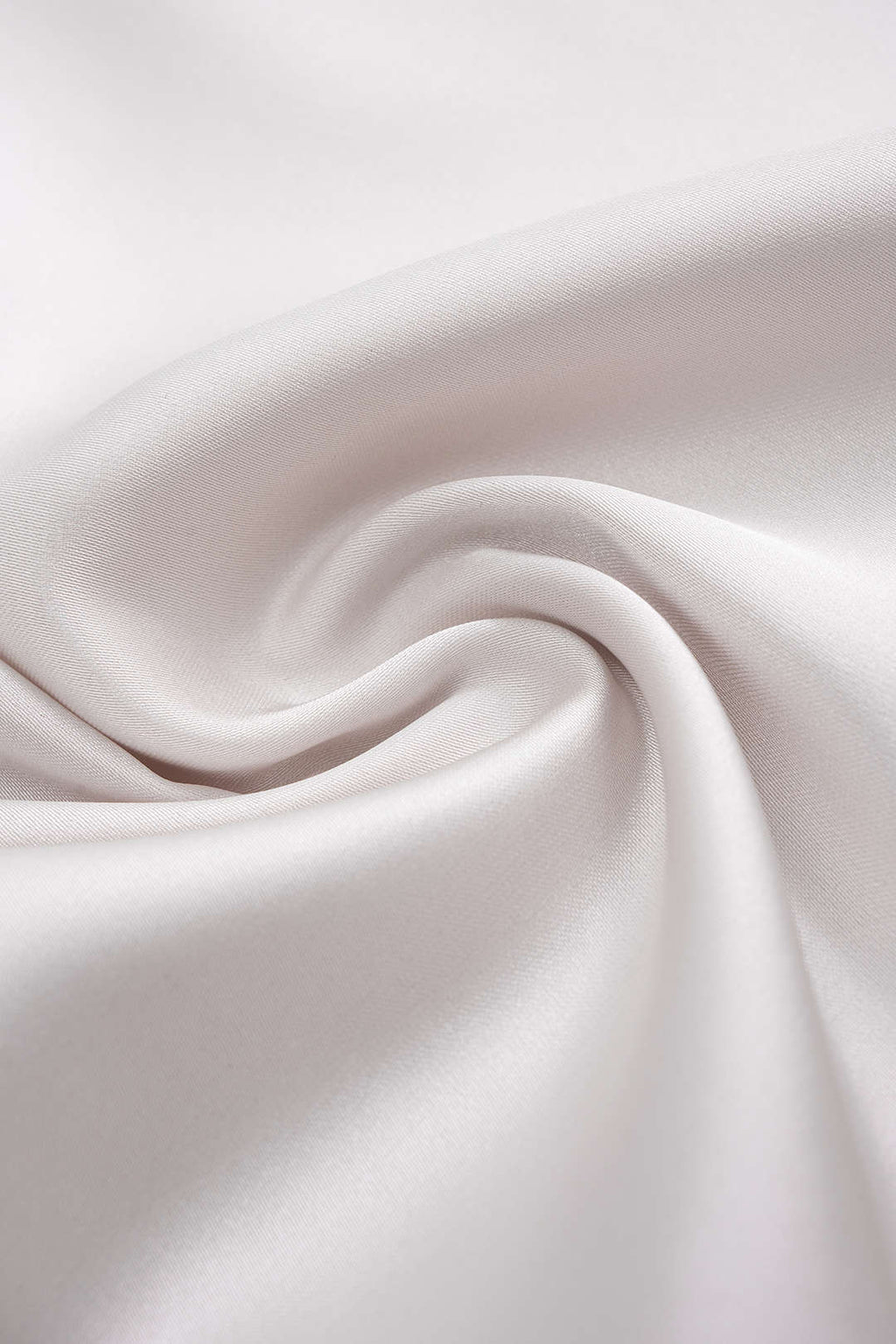 חולצת סאטן עם קשירה וצווארון קפלים ושרוולים ארוכים 