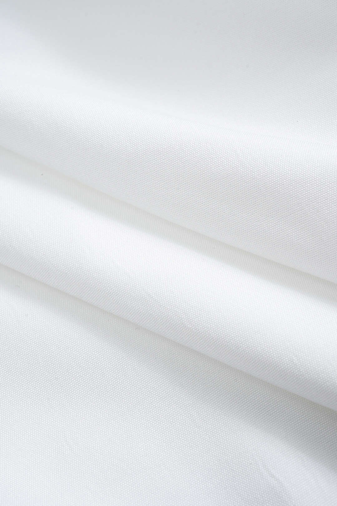 חולצה ארוכת שרוולים עם צווארון עומד וקשירה מכופתרת 