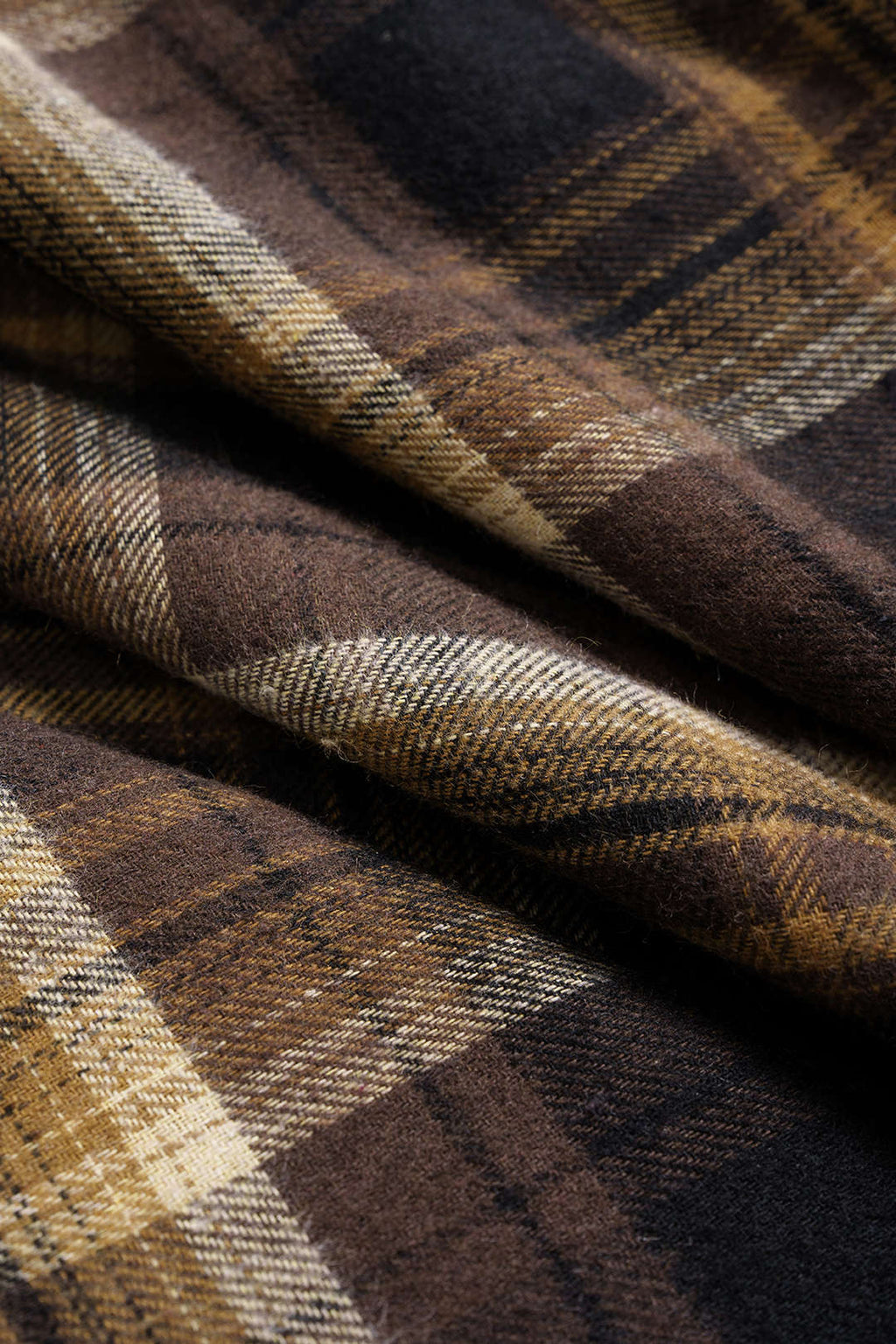 חצאית אסימטרית עם כיסים, הדפס משובץ בלוק צבעוני, דמוי עור, טלאים וקשירה 