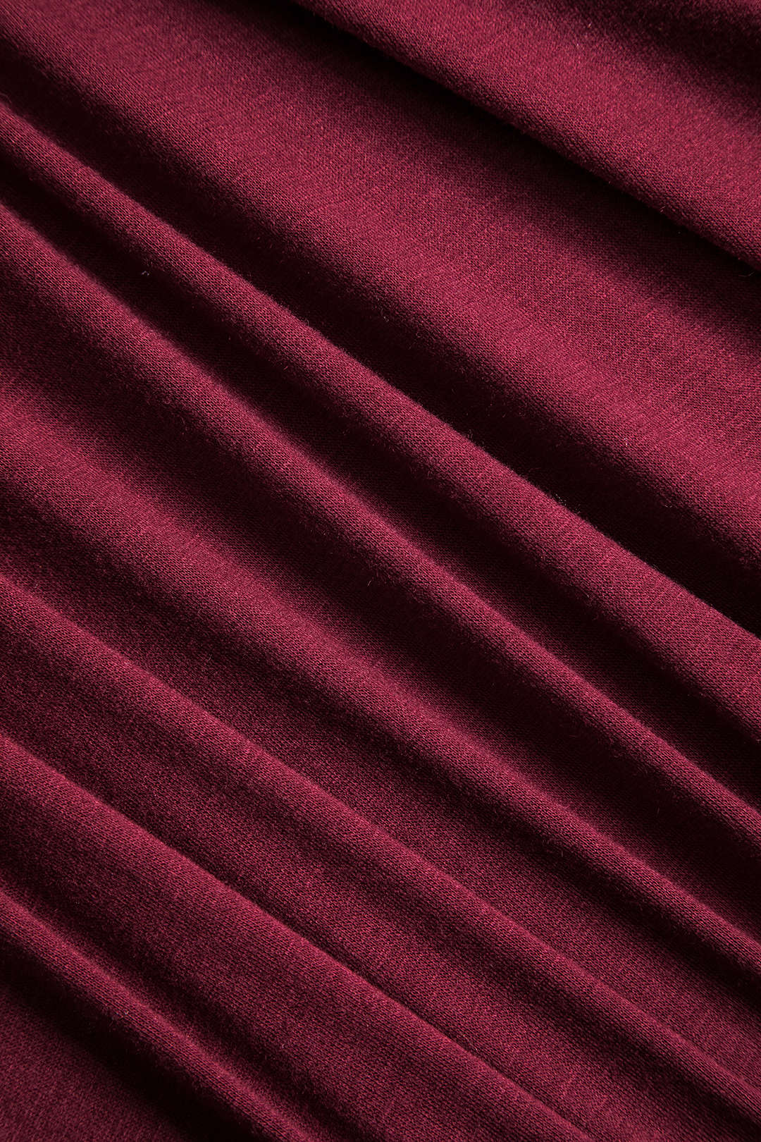 שמלת מיני עם צווארון קפלים ועטיפה בגזרה ארוכה מעור דמוי עור 