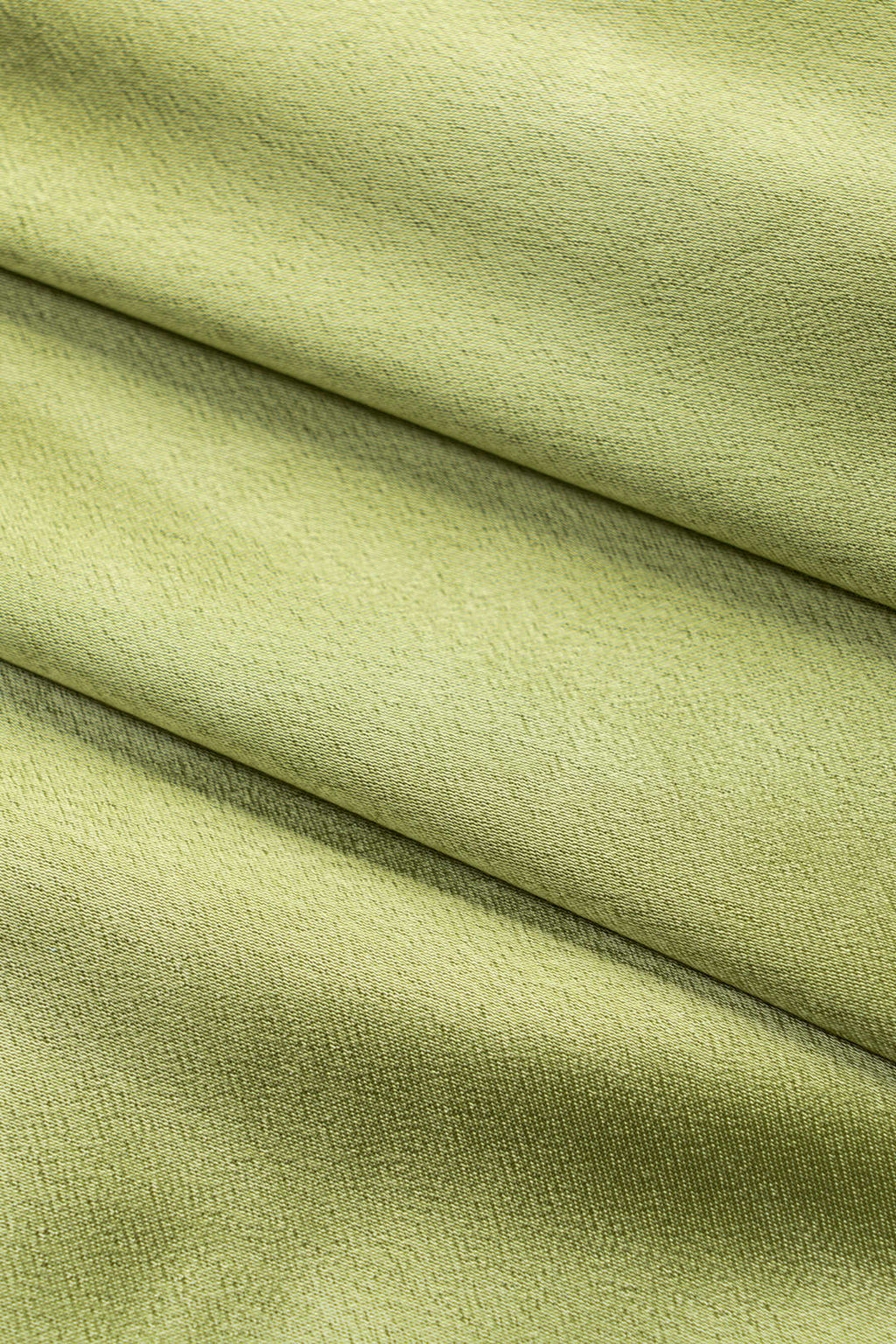 חולצה ארוכת שרוולים עם קשירה קדמית וטלאים מבד סאטן 