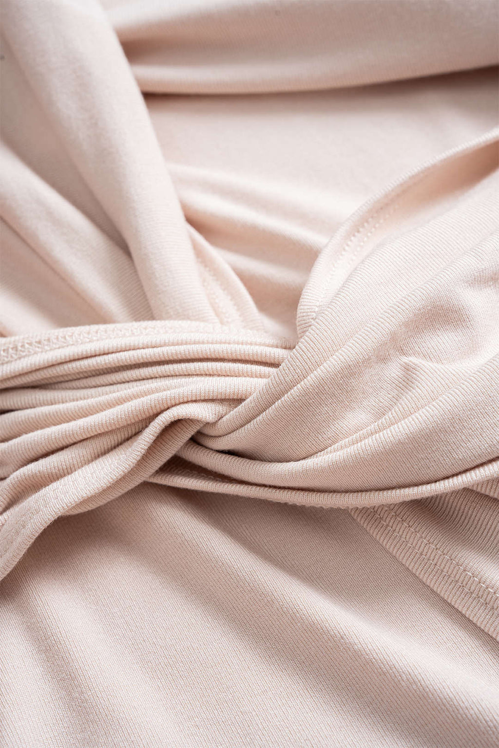 חולצה ארוכת שרוולים עם קשירה וקשירה 