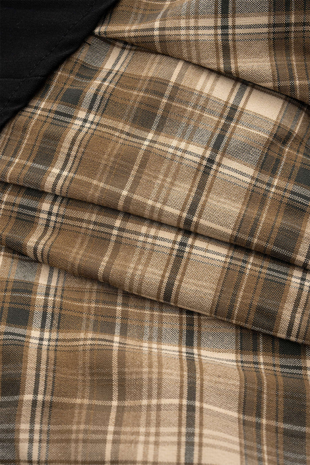 חצאית עם הדפס משובץ טלאים 