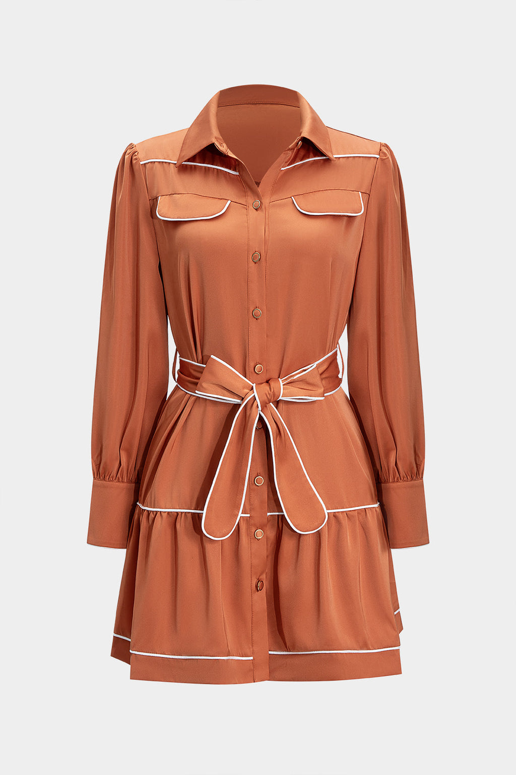 שמלת מיני ארוכת שרוולים עם קשירה מלפנים וקשירה בצבע סאטן 