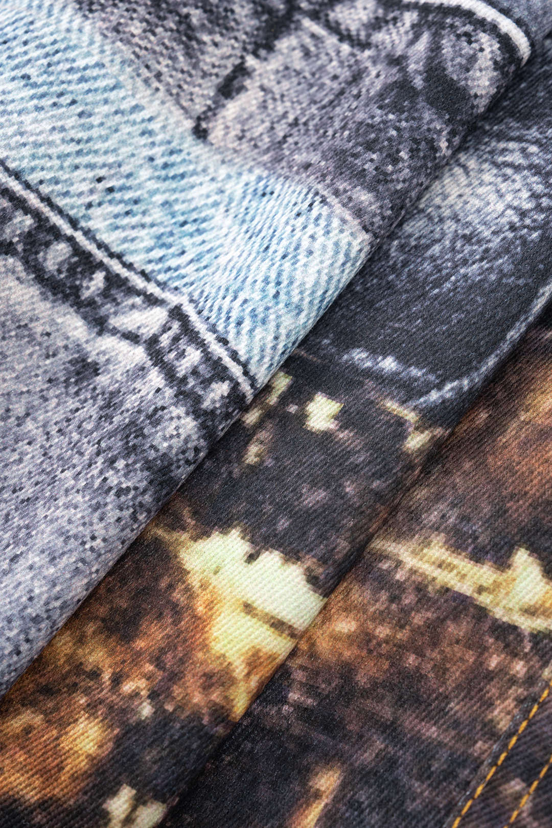 חצאית ג'ינס מודפסת עם כיסים במותן גבוה 