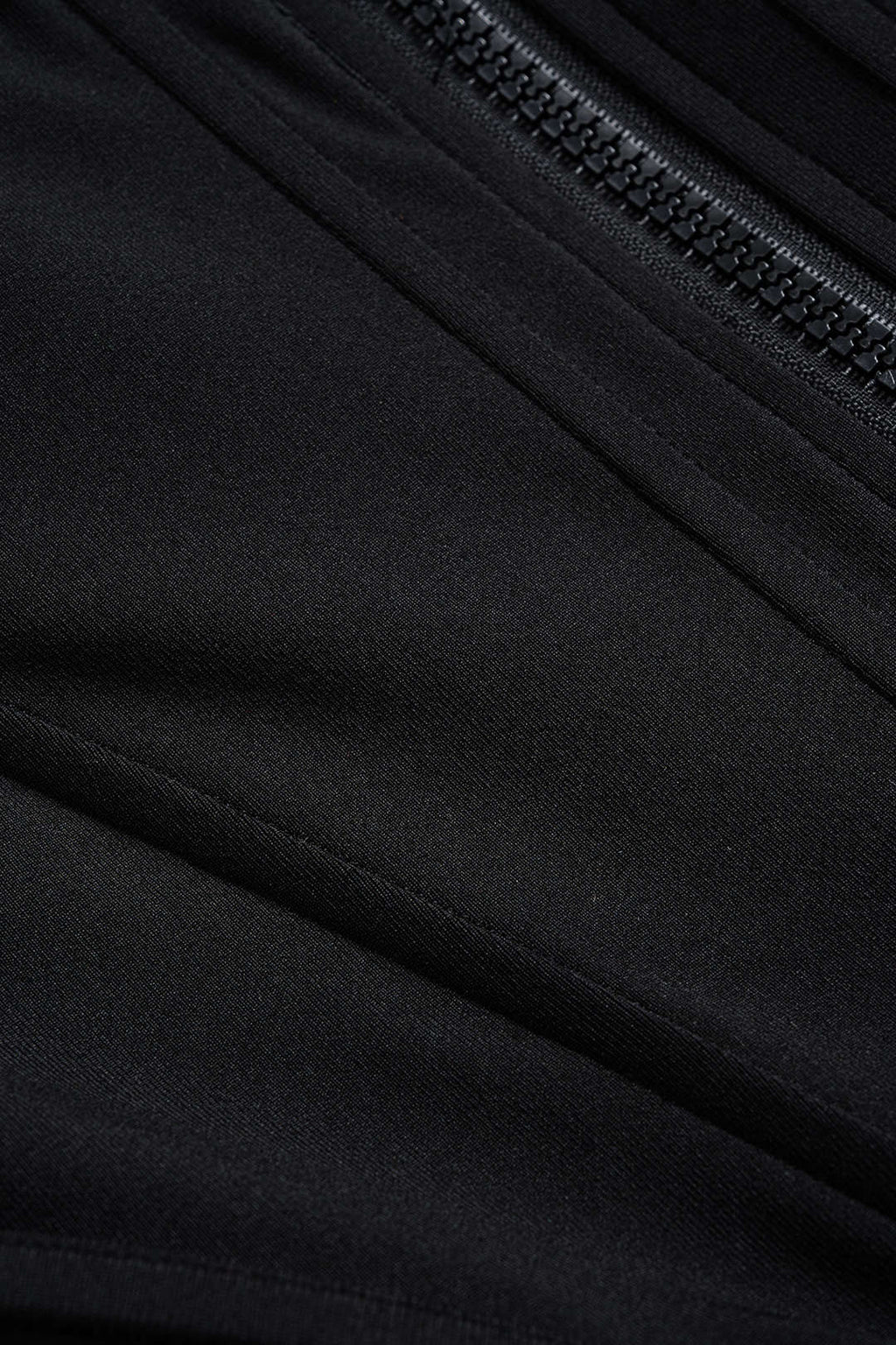 קפוצ'ון מחוך עם רוכסן ושרוך 