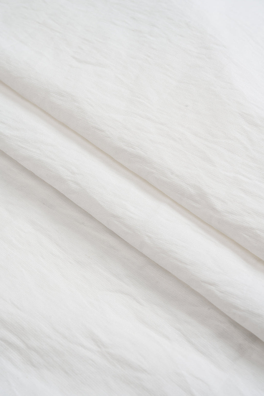 חולצה אסימטרית עם קשירה מלפנים וקשירה עם שרוולים ארוכים 