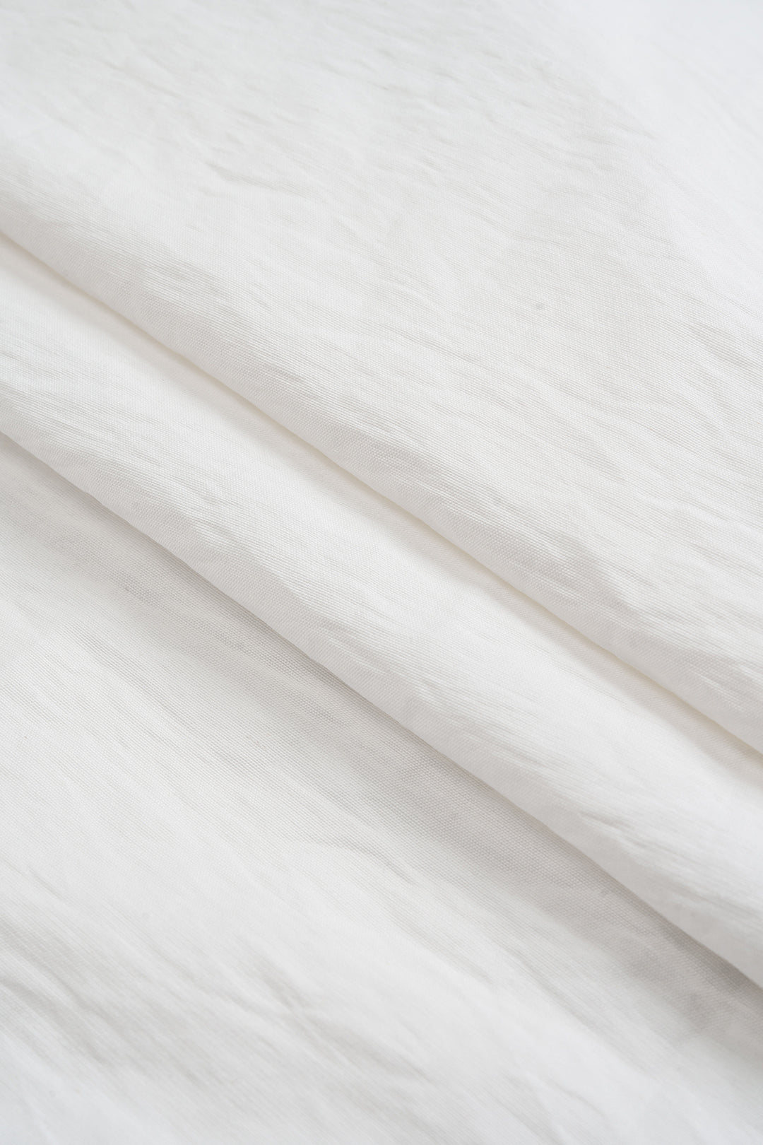 חולצה אסימטרית עם קשירה מלפנים וקשירה עם שרוולים ארוכים 