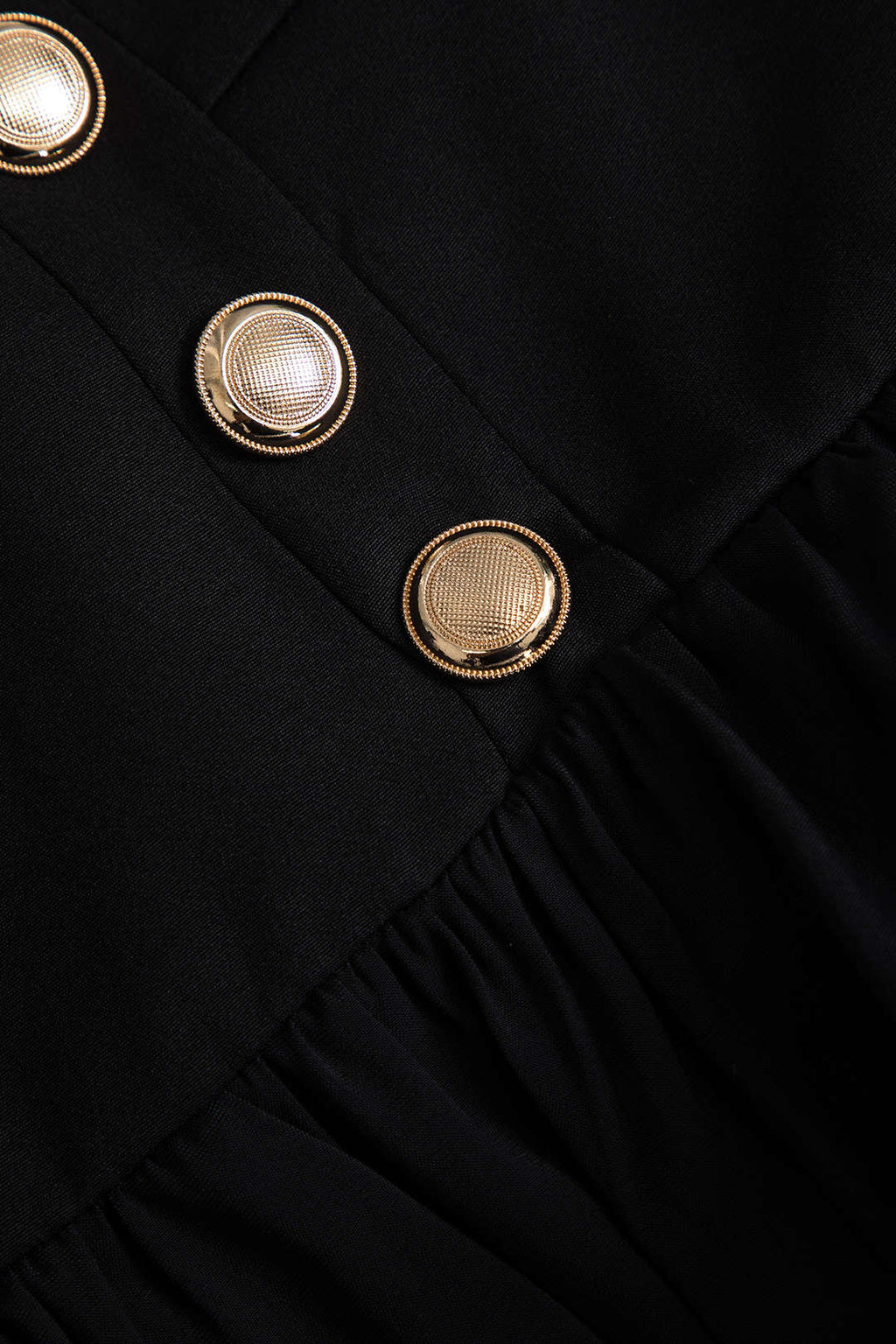 חצאית מיני נפוחה עם קפלים וכפתורים 