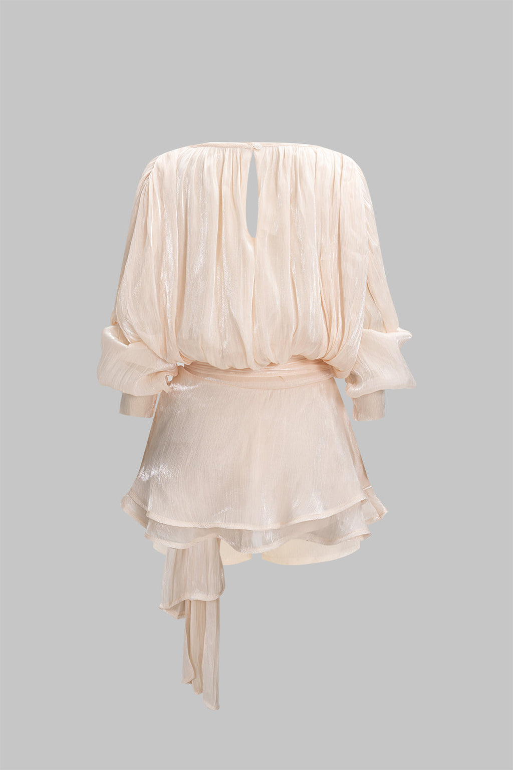 שמלת מיני עם שרוולים ארוכים וקפלים של שיפון 