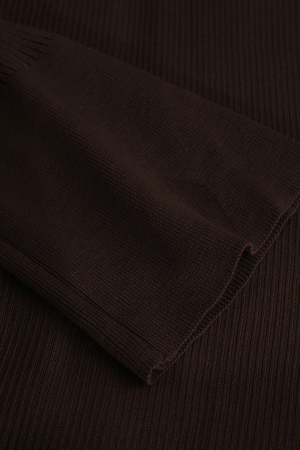 שמלת מקסי עם שרוולים קצרים וצווארון כפתורים 