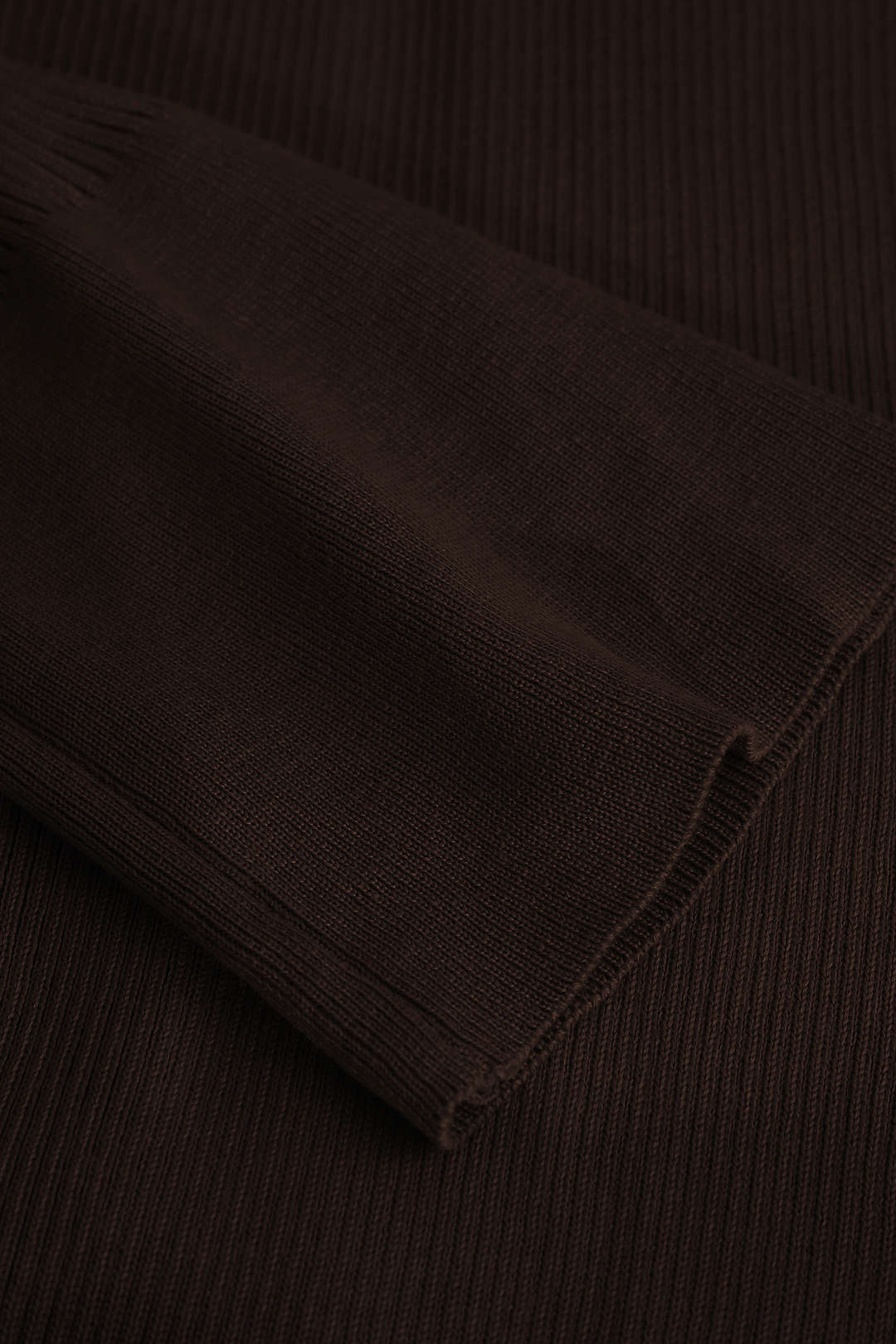 שמלת מקסי עם שרוולים קצרים וצווארון כפתורים 