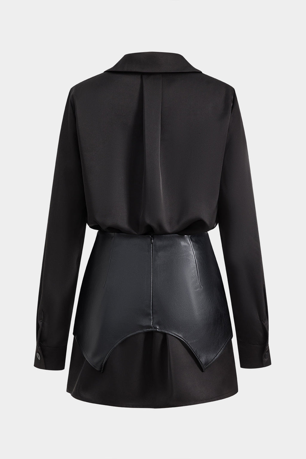 שמלת מיני עם שרוולים ארוכים, כפתורים ורוכסן, דמוי עור סאטן 