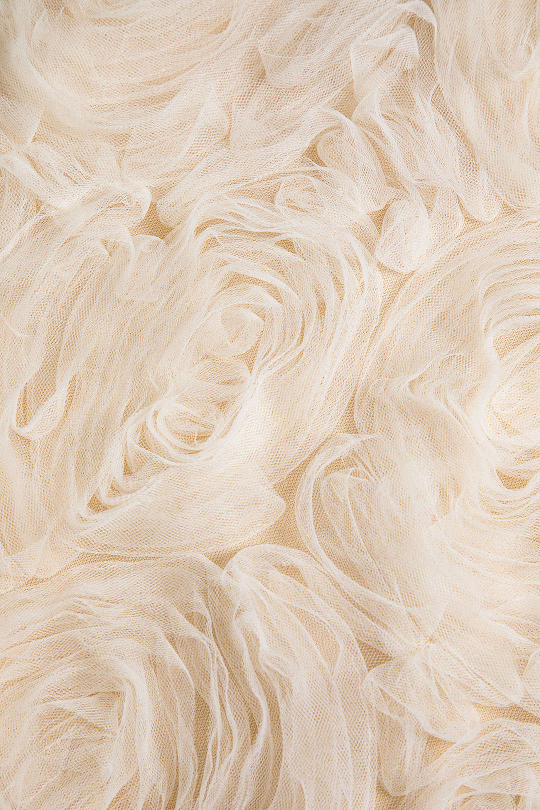 חצאית עם אפליקציות חלקות ומרקם 