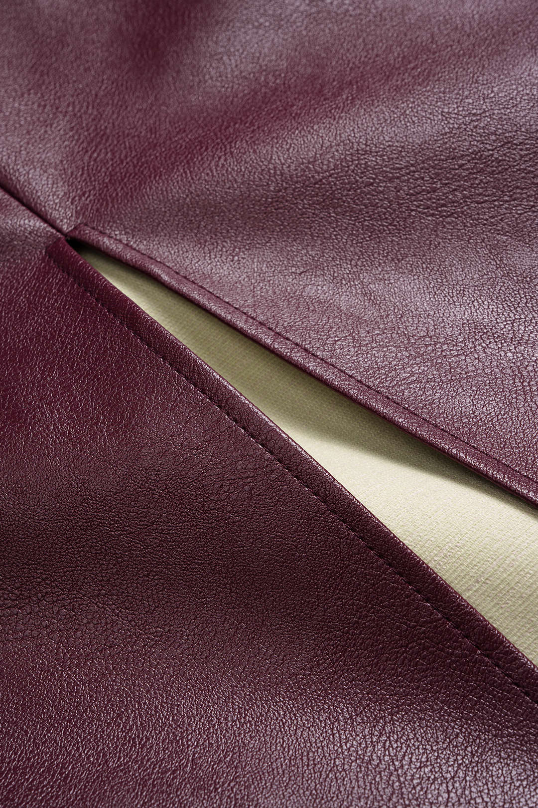 חצאית גבוהה עם רוכסן ודמוי עור דמוי עור 