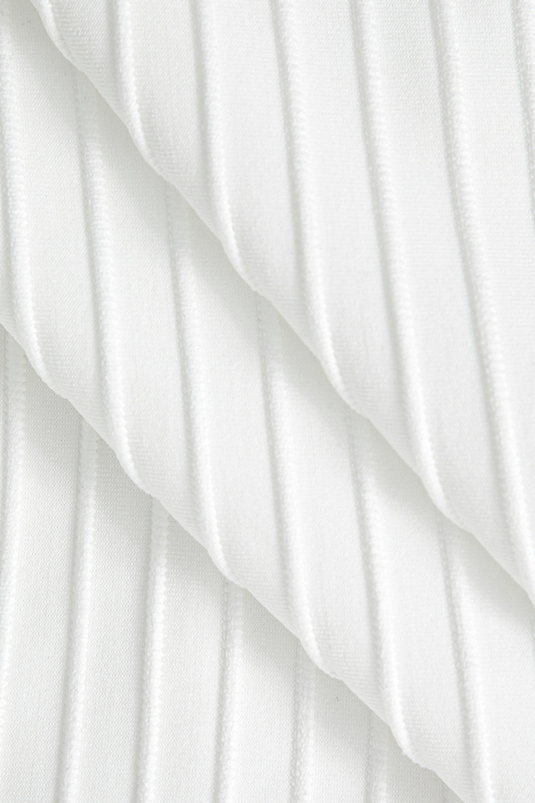 שמלת מיני עם שרוולים נפוחים ופעמון בצבע אחיד 