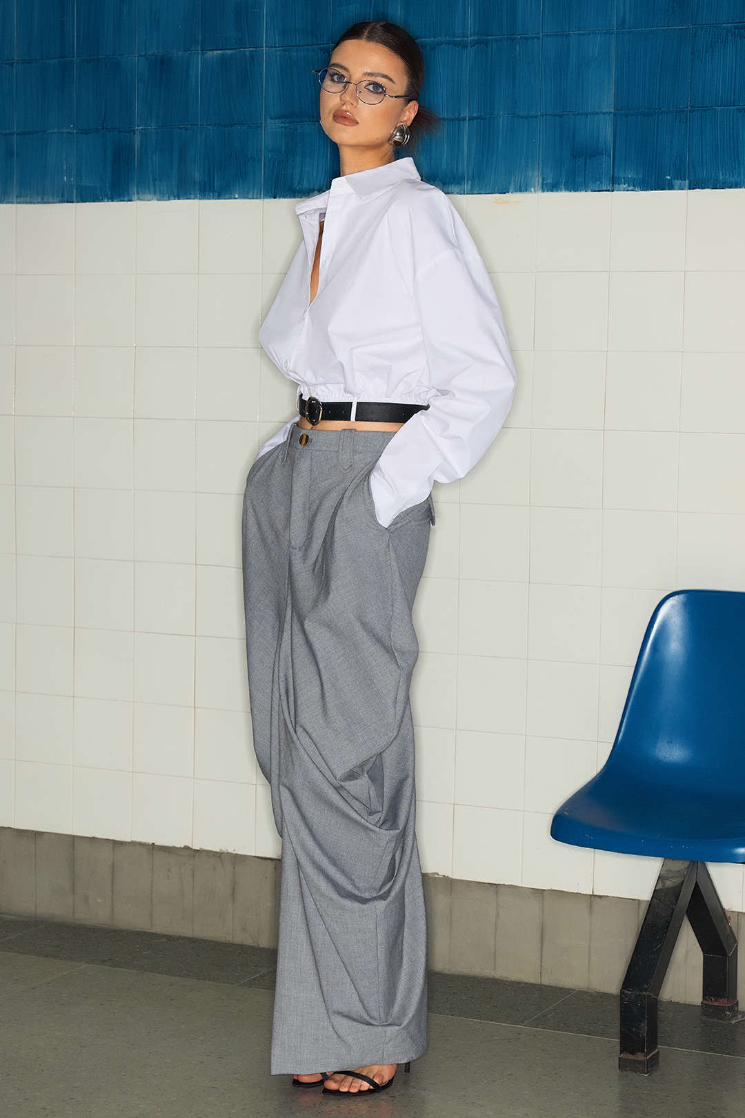 חצאית פשתן חלקה עם קפלים 