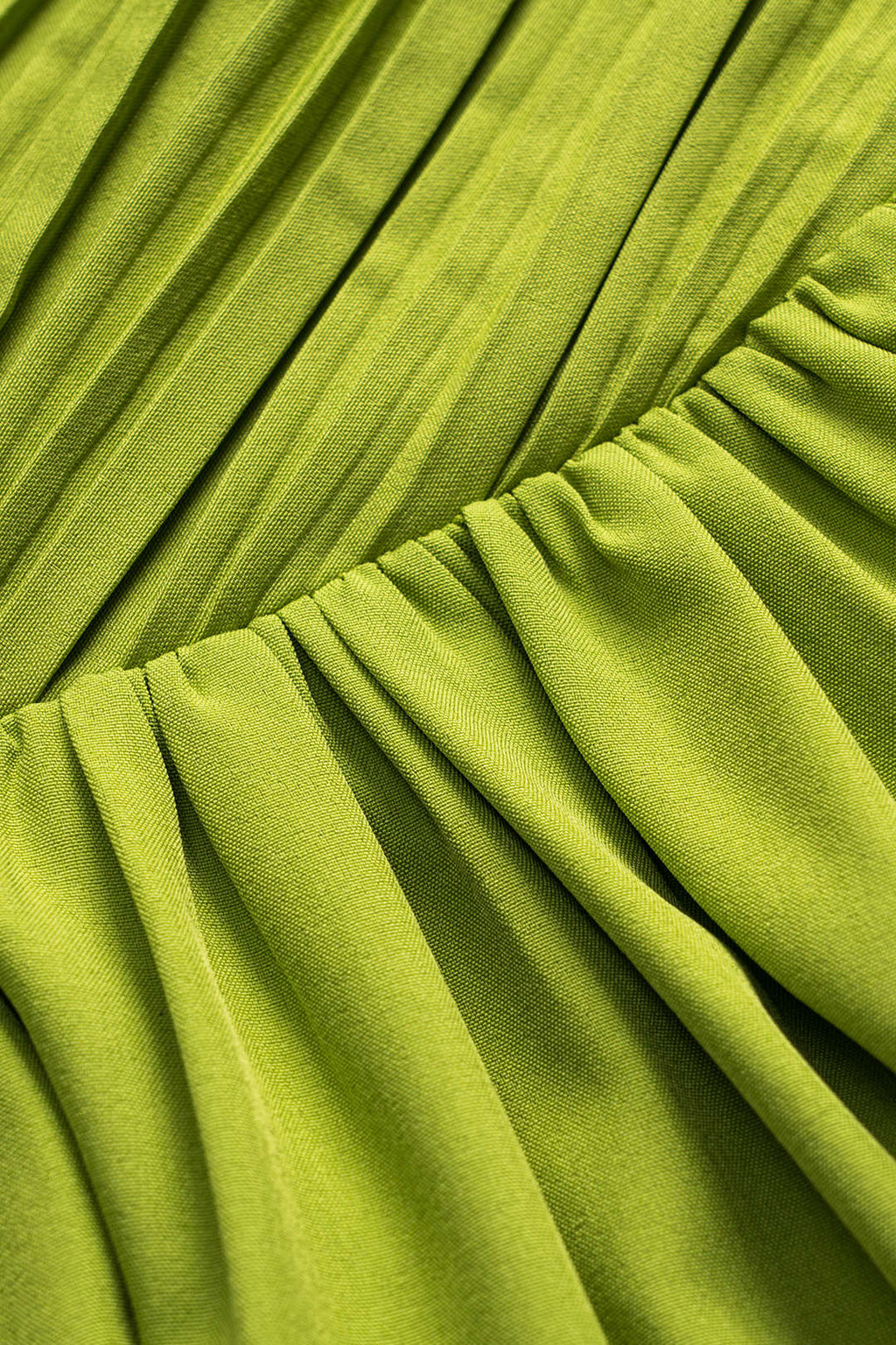 חצאית אסימטרית קפלים 