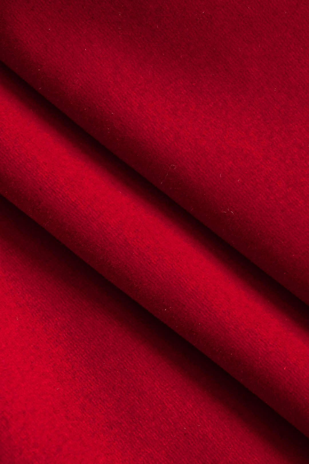 שמלת מיני עם שרוולים ארוכים וצוואר מרובע עם גימור קטיפה ואבני חן 