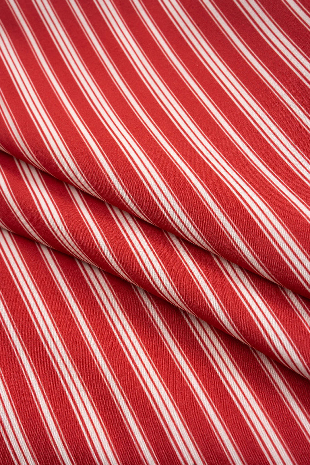 חצאית עם הדפס פסים וקשירה 