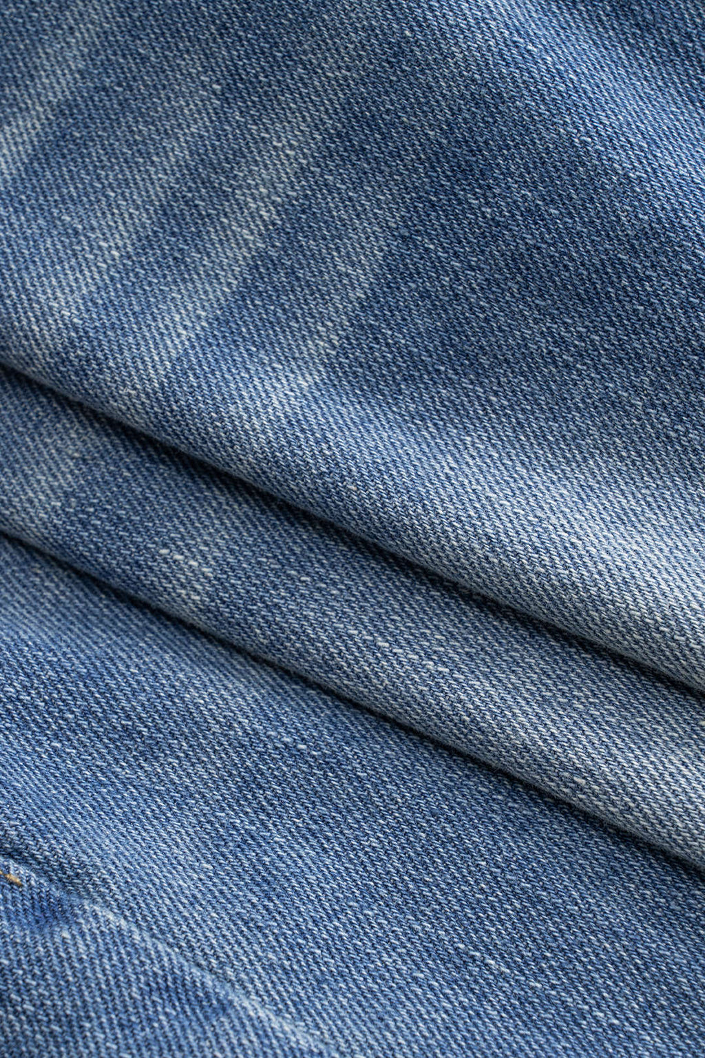 חצאית מותן נמוכה עם טלאים 