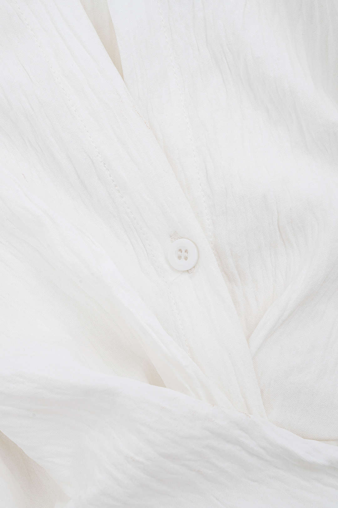 Vestido Mini de Manga Larga Cuello V Profundo Minimalista