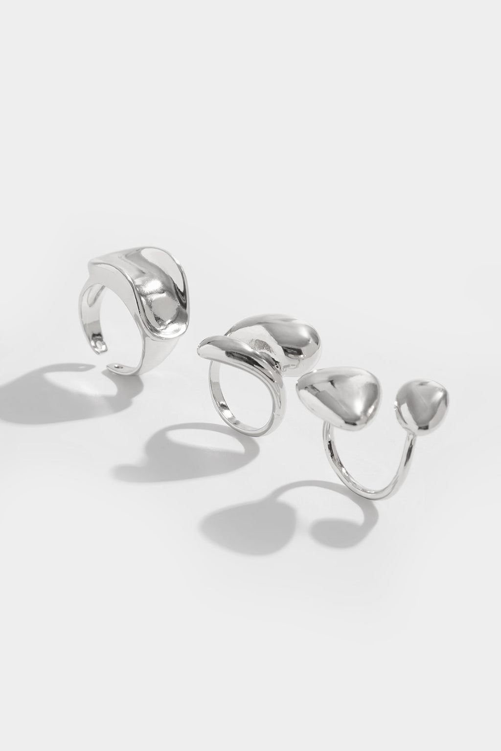 Anillos Irregulares Metálicos Texturas Minimalistas