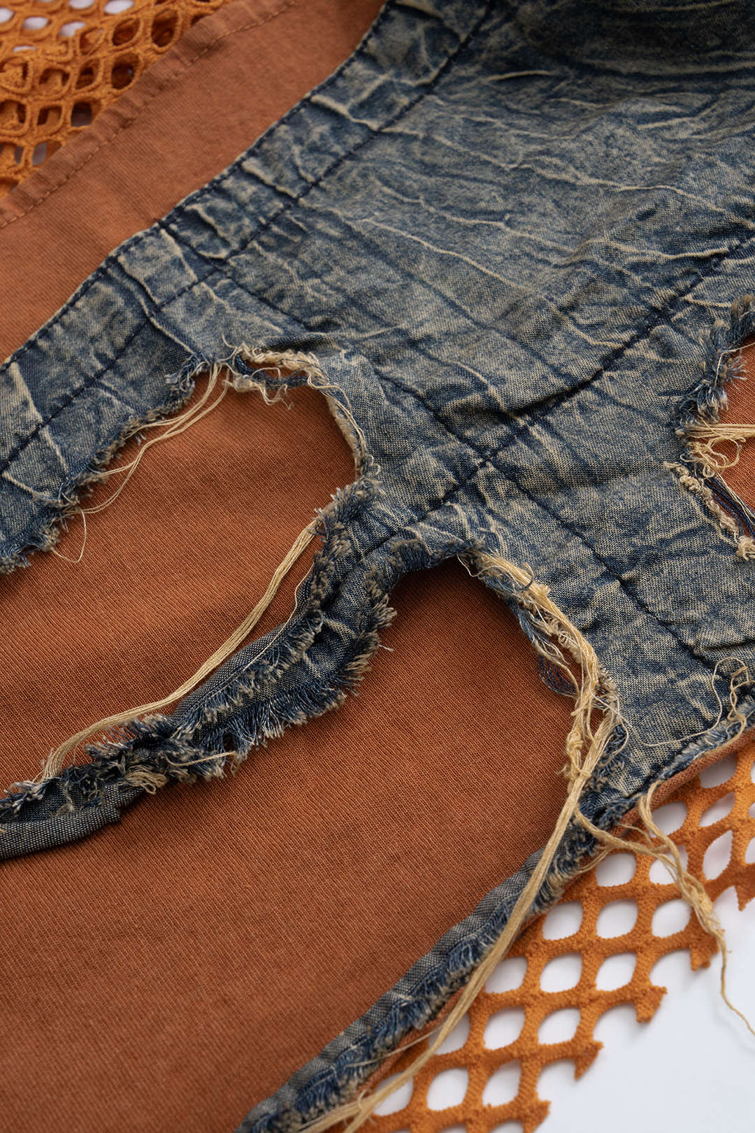 Blusa De Denim Patchwork Sin Mangas Con Textura Elegante