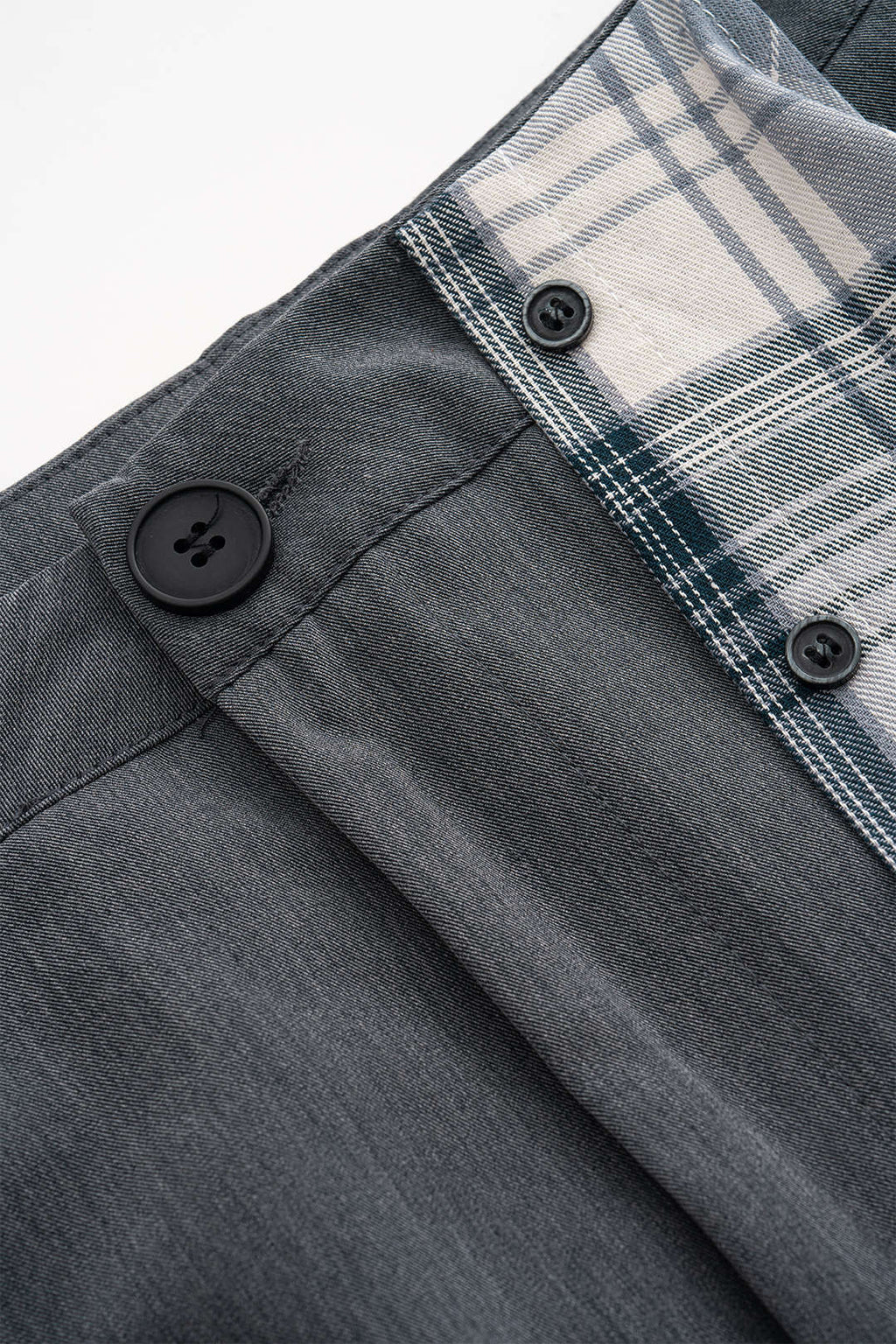 חצאית עם הדפס משובץ טלאים 