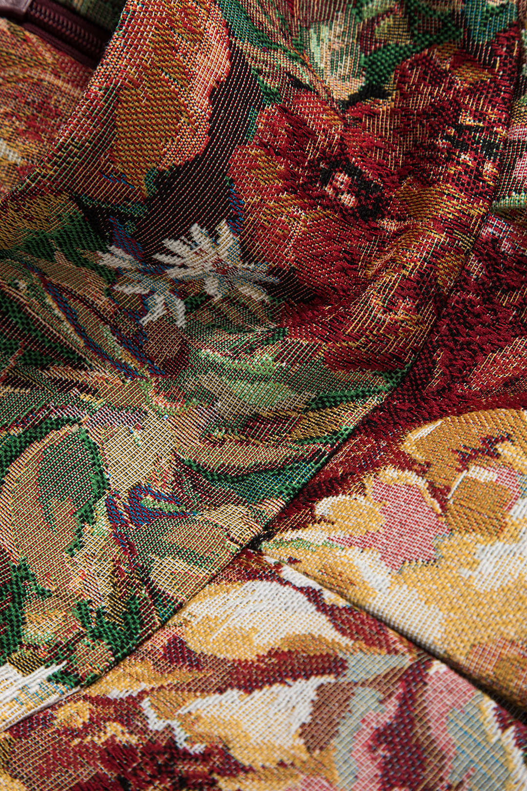 חצאית קפלים בגזרה גבוהה עם הדפס פרחוני 