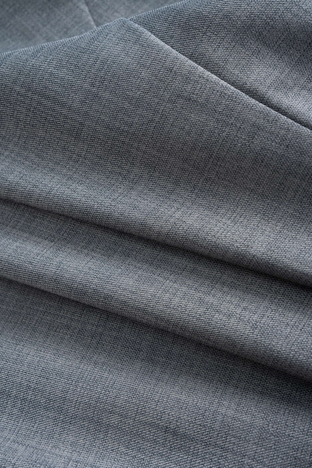 בגד גוף א-סימטרי עם שרוולים ארוכים ודש מחורץ 