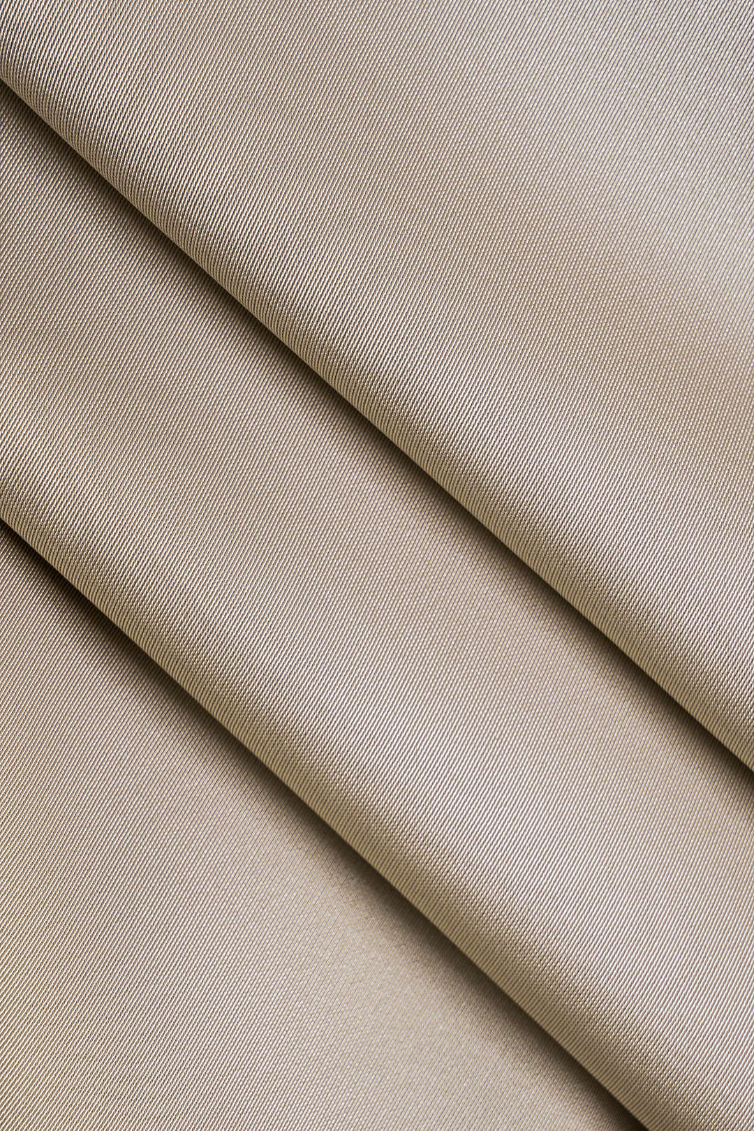 בגד גוף בסיסי עם שרוולים ארוכים מסאטן 