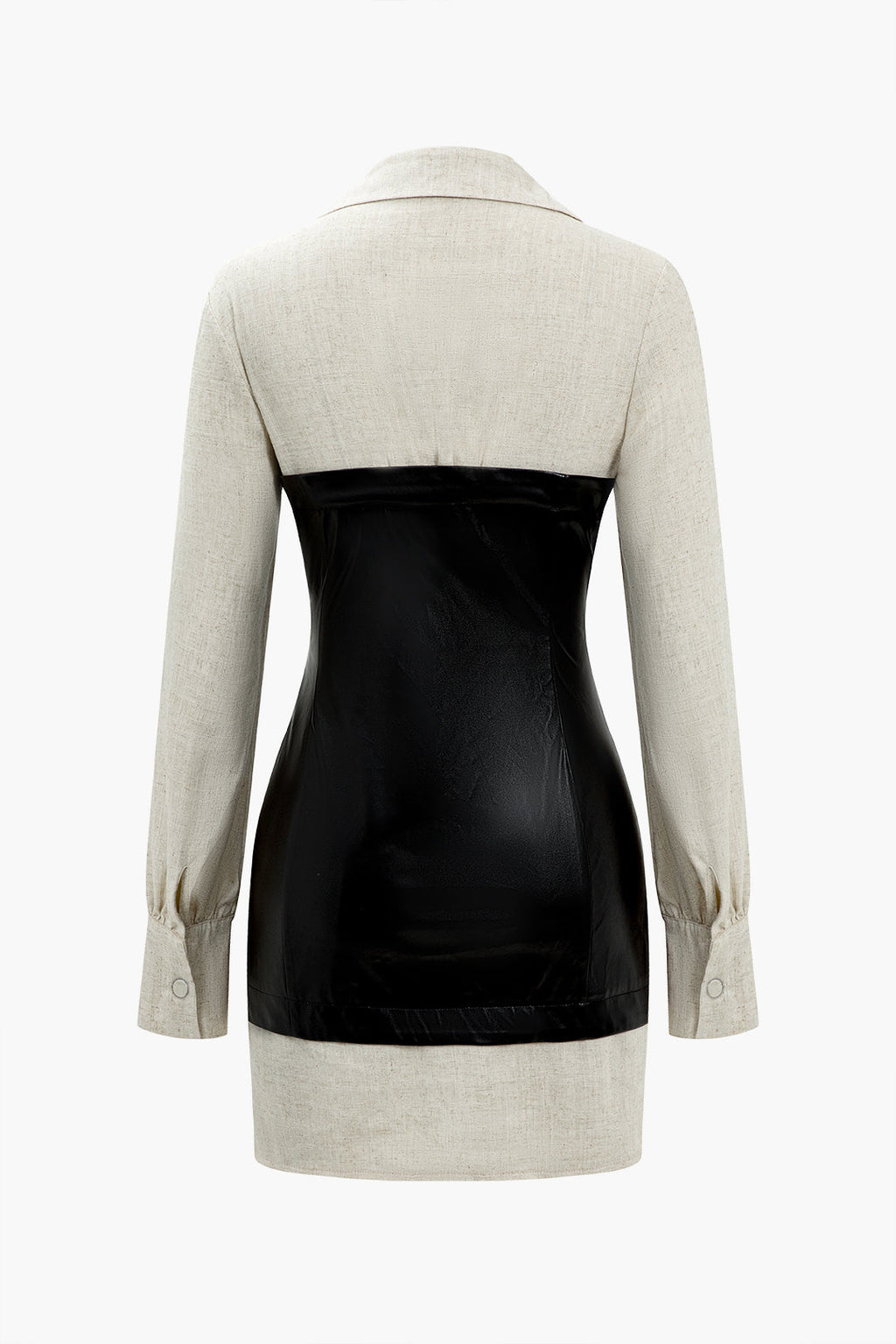 שמלת מיני דמוית עור עם טלאים מכופתרים 