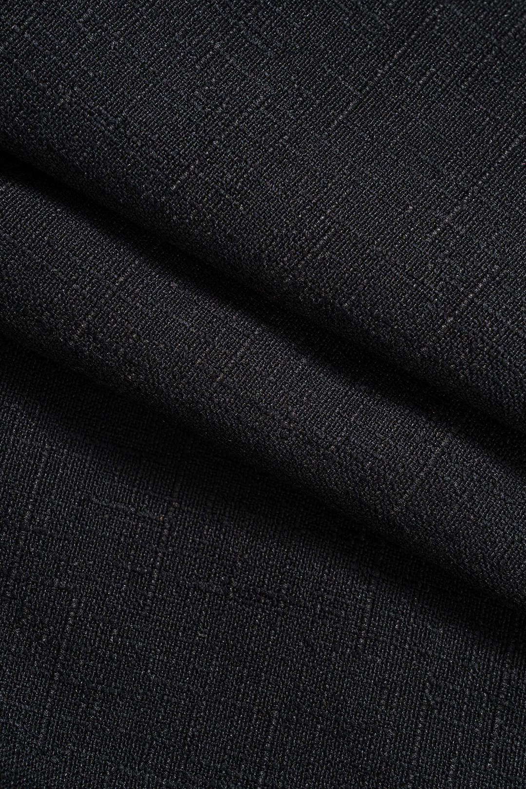 חצאית מיני עם כפתורים דמויי עור 