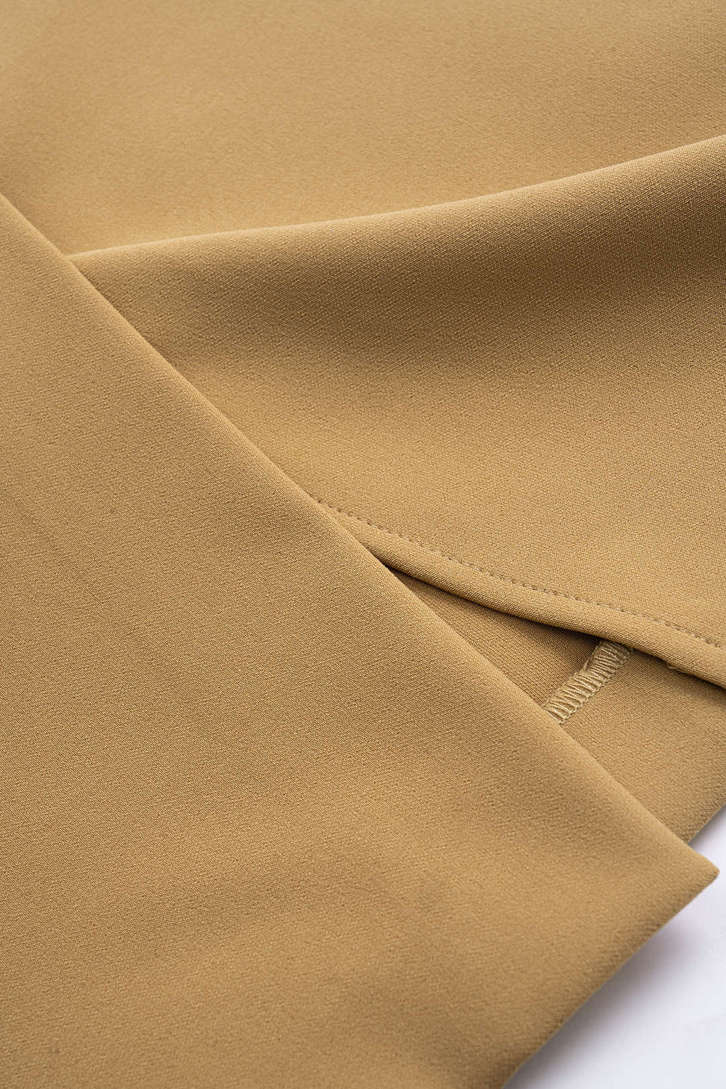 חצאית עם כיסים מכופתרים ממתכת 