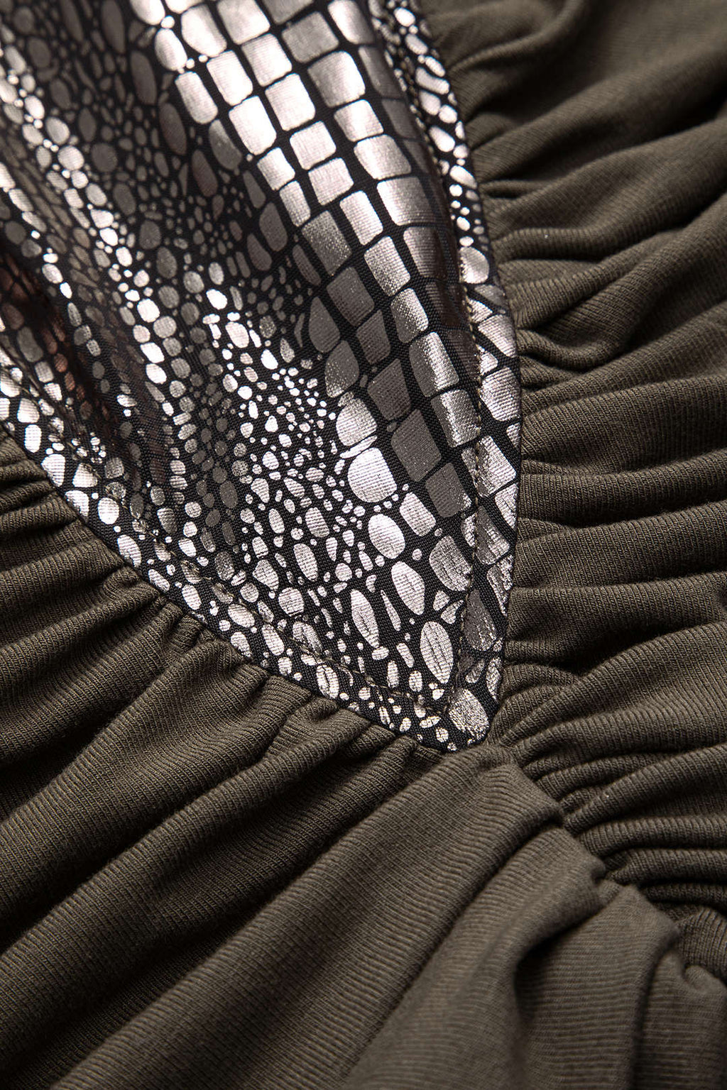 שמלת מקסי עם שרוולים ארוכים וטלאים דמוי עור 