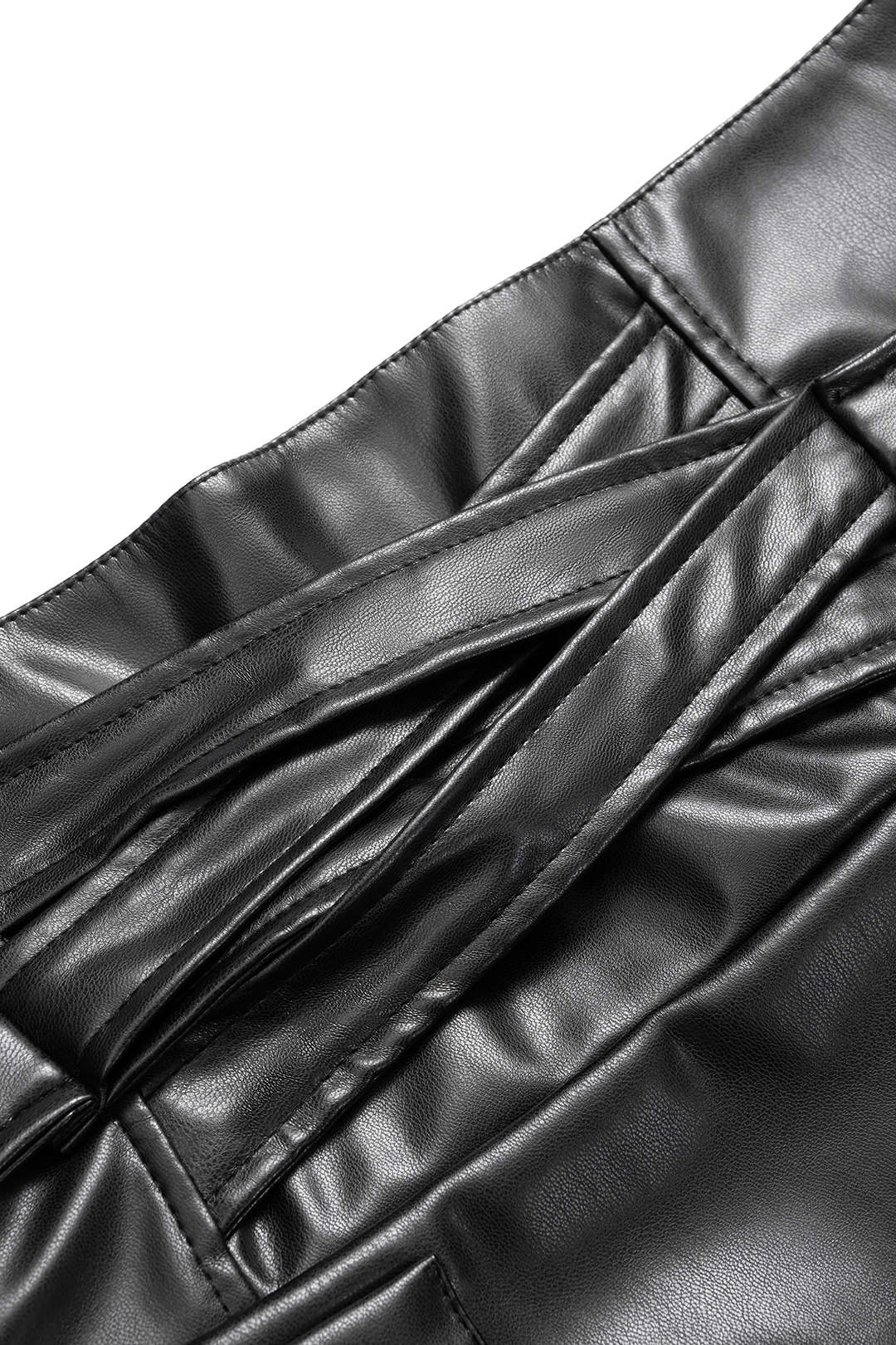 חצאית דמוית עור מוצלבת בגזרה גבוהה 