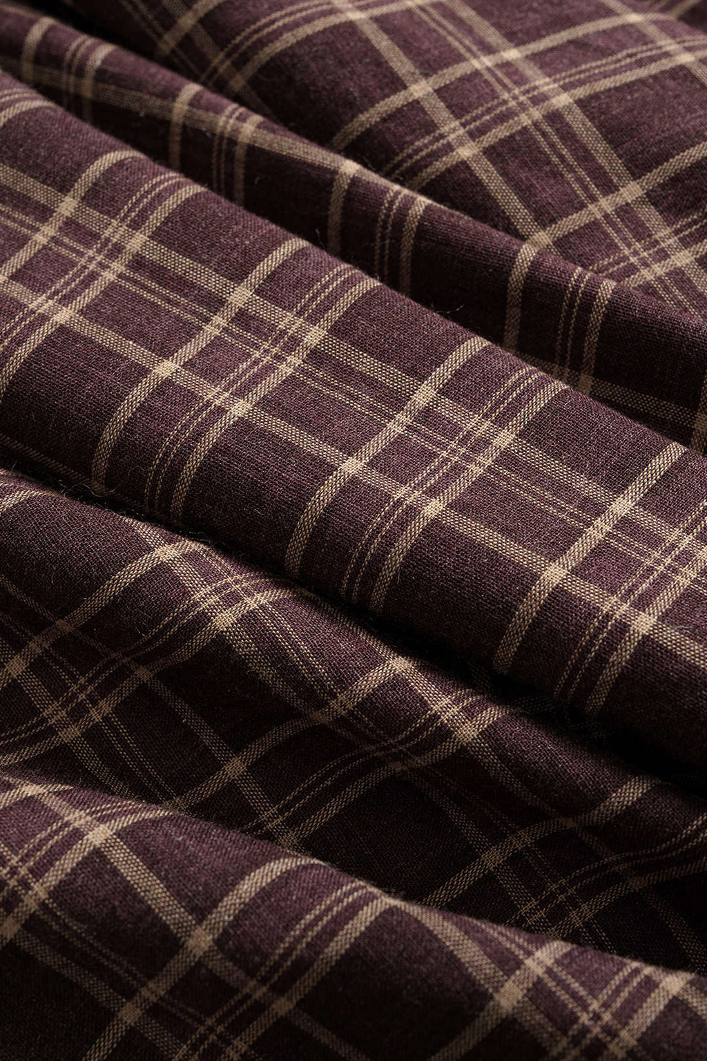 חצאית טלאים עם שוליים לא סדירה ומותניים גבוהים 