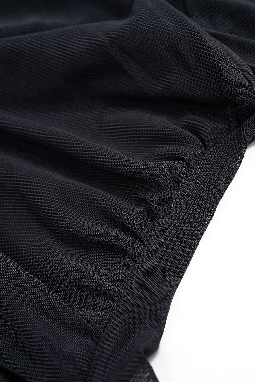 חולצה ארוכת שרוולים עם קפלים ורשת שקופה 