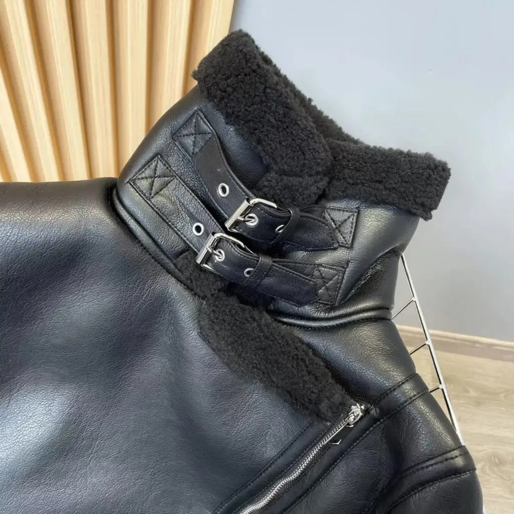 Chaqueta de Cuero Rasbol Mujer Silueta Minimalista Calidez