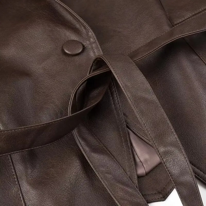 Chaqueta de Cuero Viblans con Cuello Chal y Cinturón